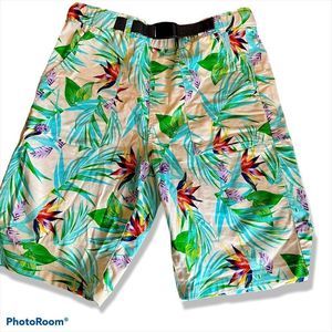 Tropical Bermuda Short Built In Adjustable Belt XXL 18